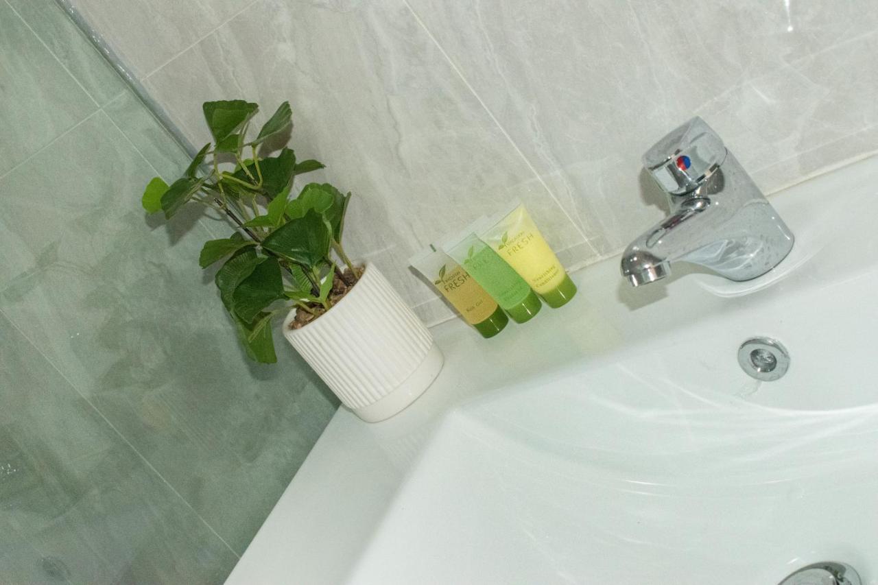 K - Town Hotel Katherine Ngoại thất bức ảnh